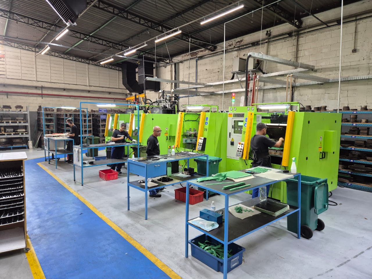 Prensa industrial para peças especiais de borracha - Precibor